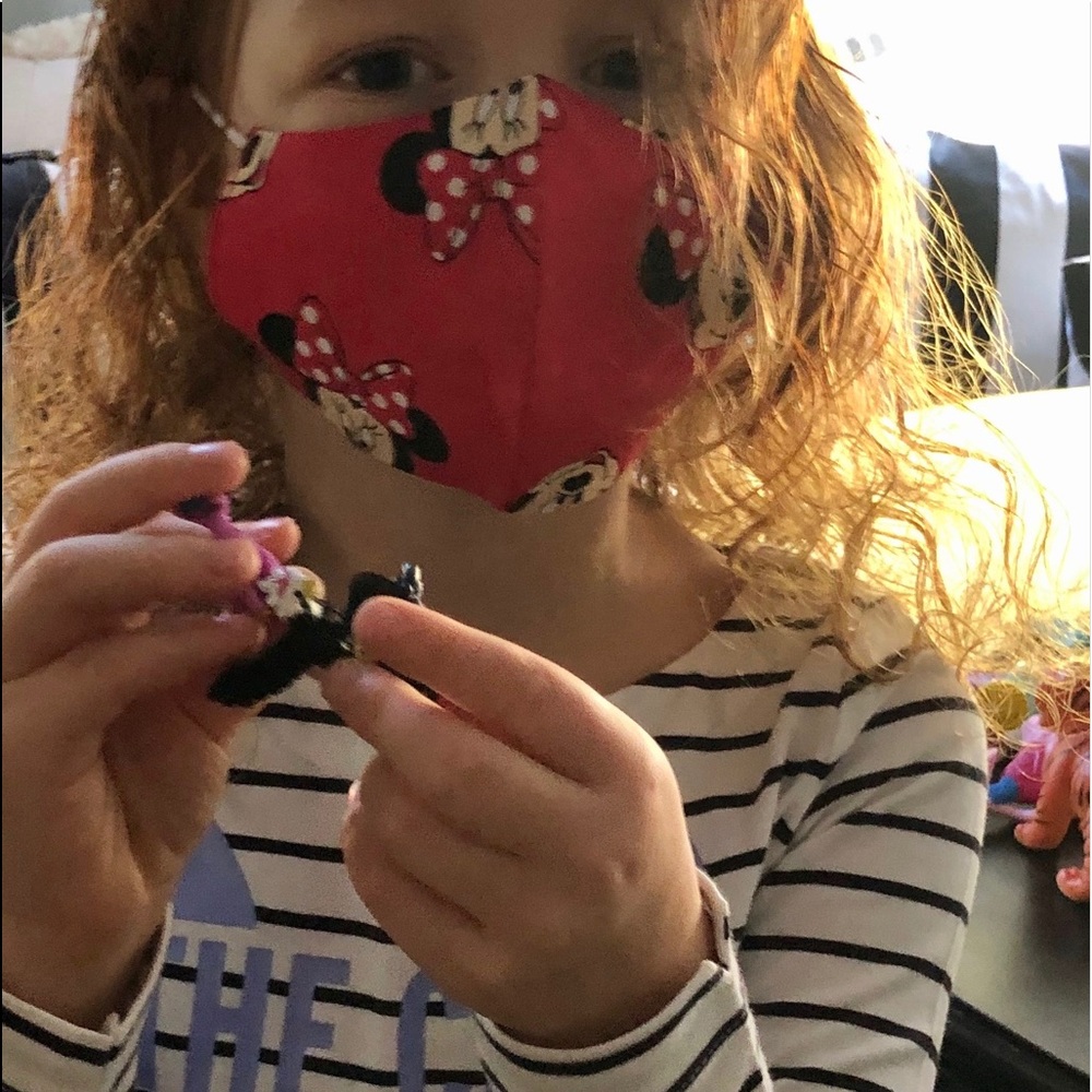COPY - NWT Minnie Mouse Mask